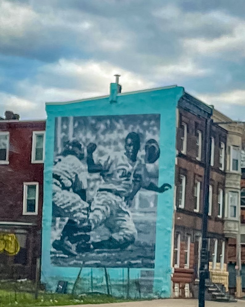 emmcooper42's tweet image. They don’t call #Philly the Mural Arts Capital of the World for nothing!

Here are some of my favorites: