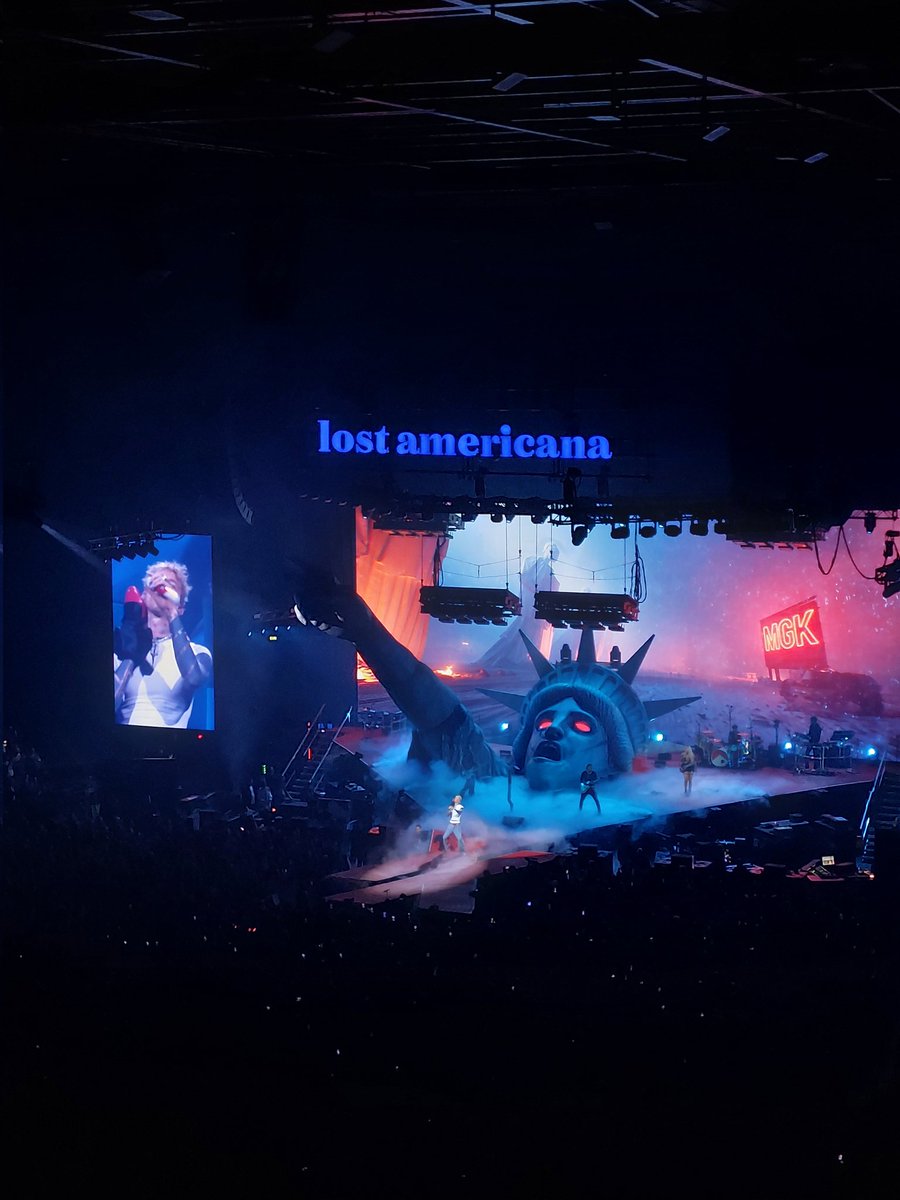 joli🪐 tweet media