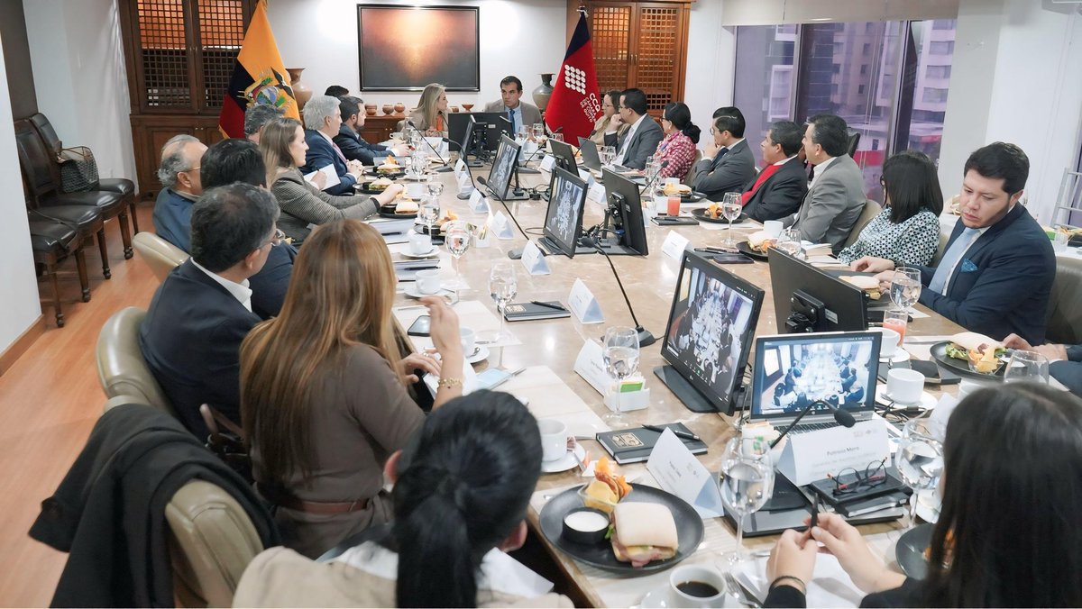 Mónica Heller tweet media