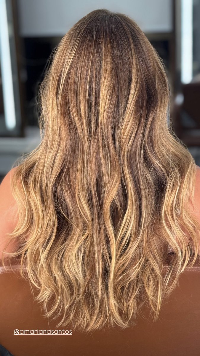 infosmarisantos's tweet photo. A maricota entregando muita beleza na renovação no seu moreno iluminado! Quem ai também amou?!😍

📲 andersonacouto via stories https://t.co/W4WKnu6TDR