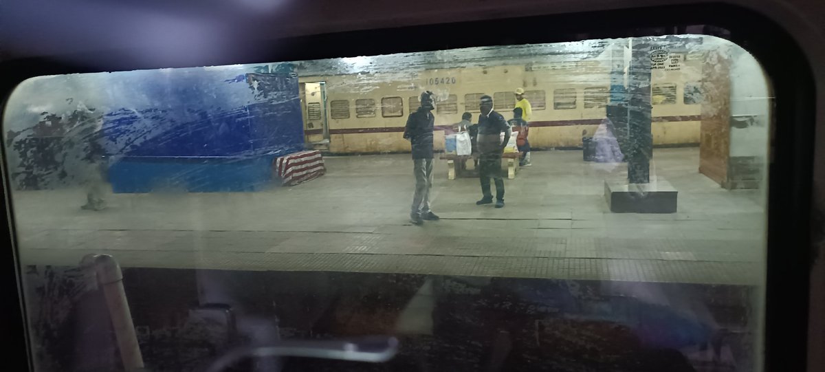 live_nation7's tweet photo. PNR 6939957168, Train no - 15713 , M1 39, There is no curtain in the window. We spend money to sleep but why is this negligence?
@drm_kir @DrmKatihar @RailMinIndia @NFRailway1 https://t.co/vCvkJPTwtT