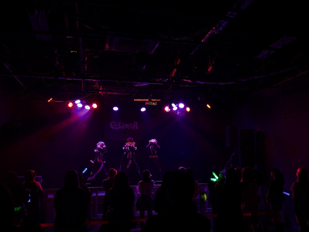 GILMWA_X's tweet photo. GILMWA-ギルモア- Last Live『220.-Final×Grimwar-』にご来場いただきありがとうございました⛓️

2025年7月21日に始動してから220日間という時間の中で出逢ってくださった全ての皆様本当にありがとうございました。

GILMWAの紡いだ物語と音楽が皆様の記憶の中で永遠に語り継がれますように𓂃⋆꙳ https://t.co/HCJLHKQh16