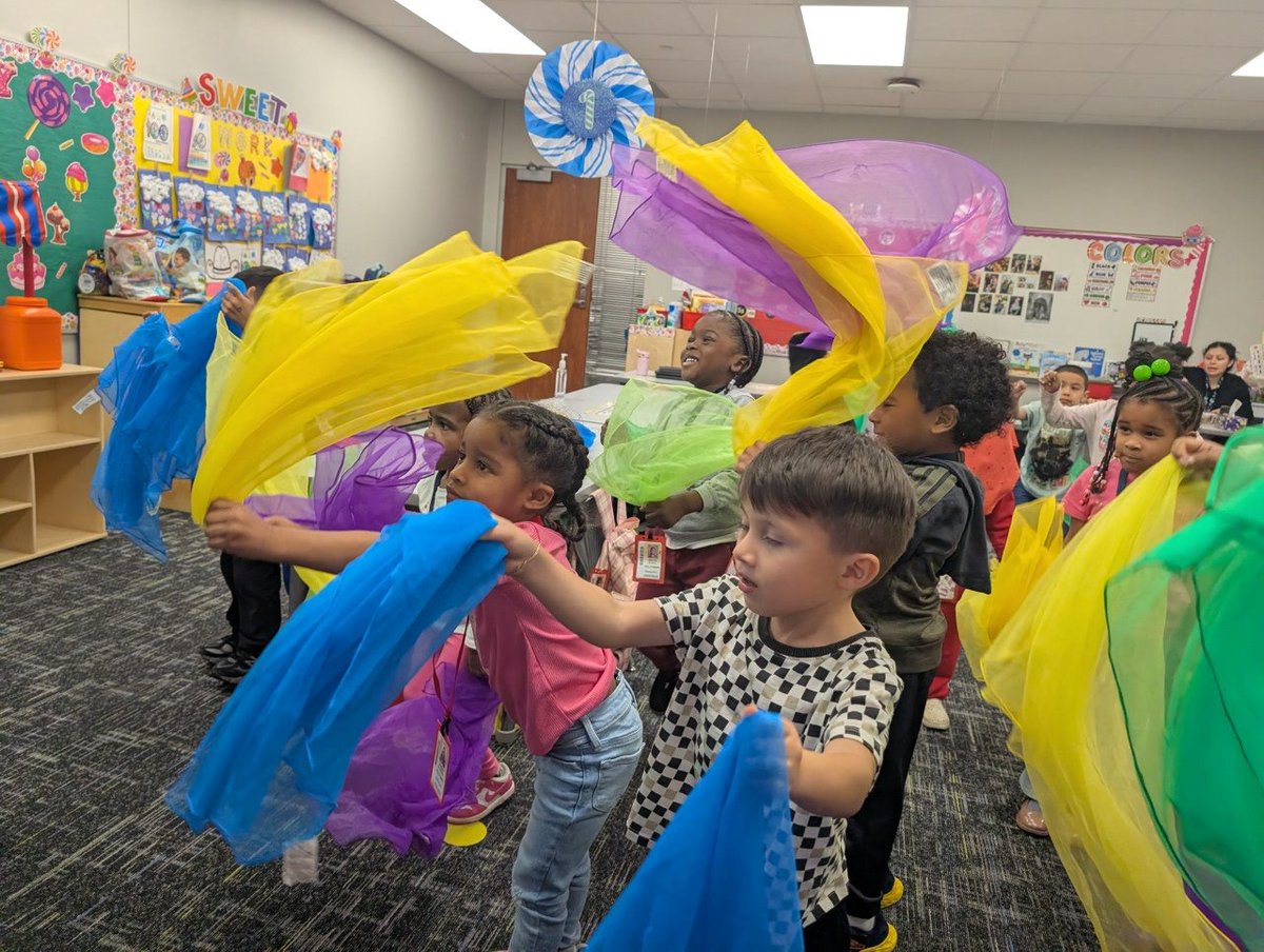 LaToya Booker, M.Ed. 💕 📝🐾 tweet media