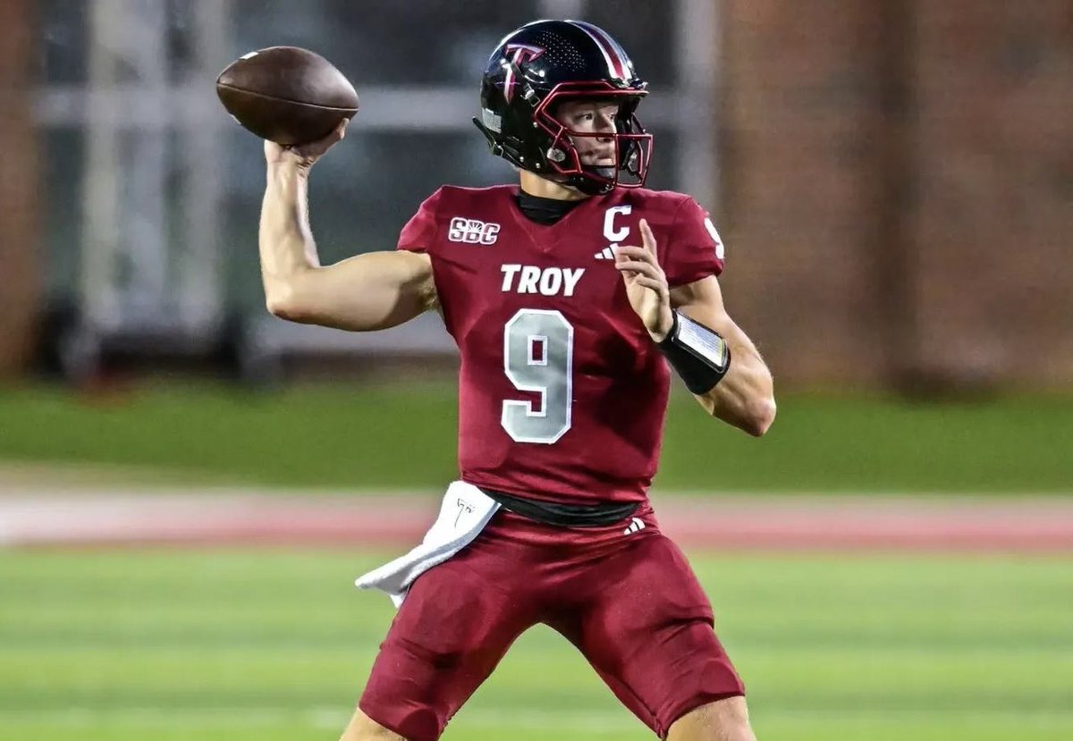 Camden Hughes tweet media