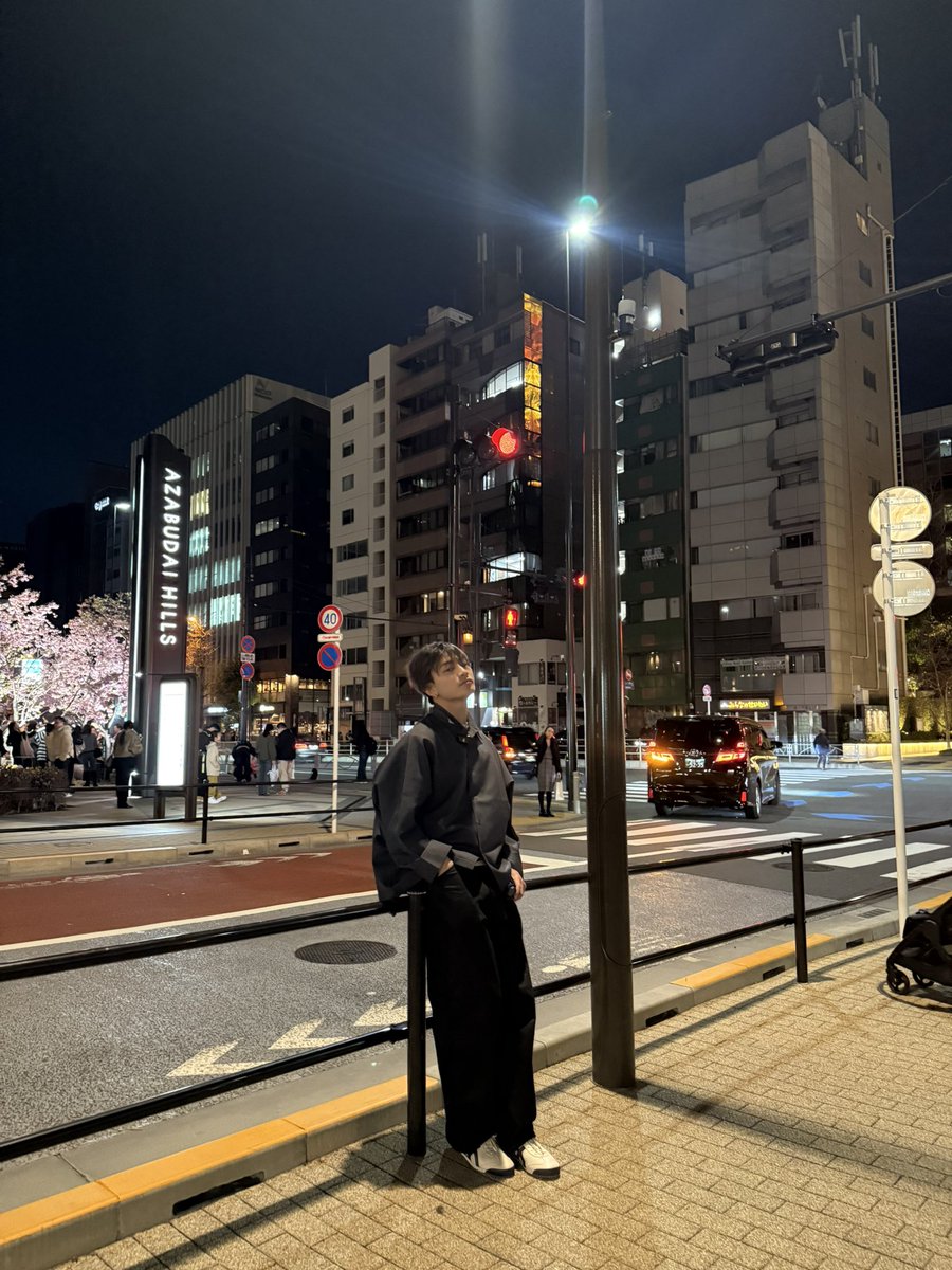 Azngami's tweet photo. childhood dream vacation achieved https://t.co/XhxziKCOQi