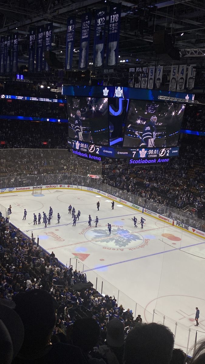 What hockey team are you a fan of?