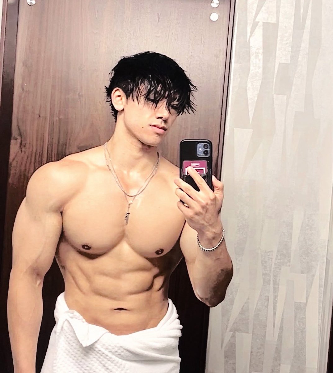 RHETT #47 .. tweet media