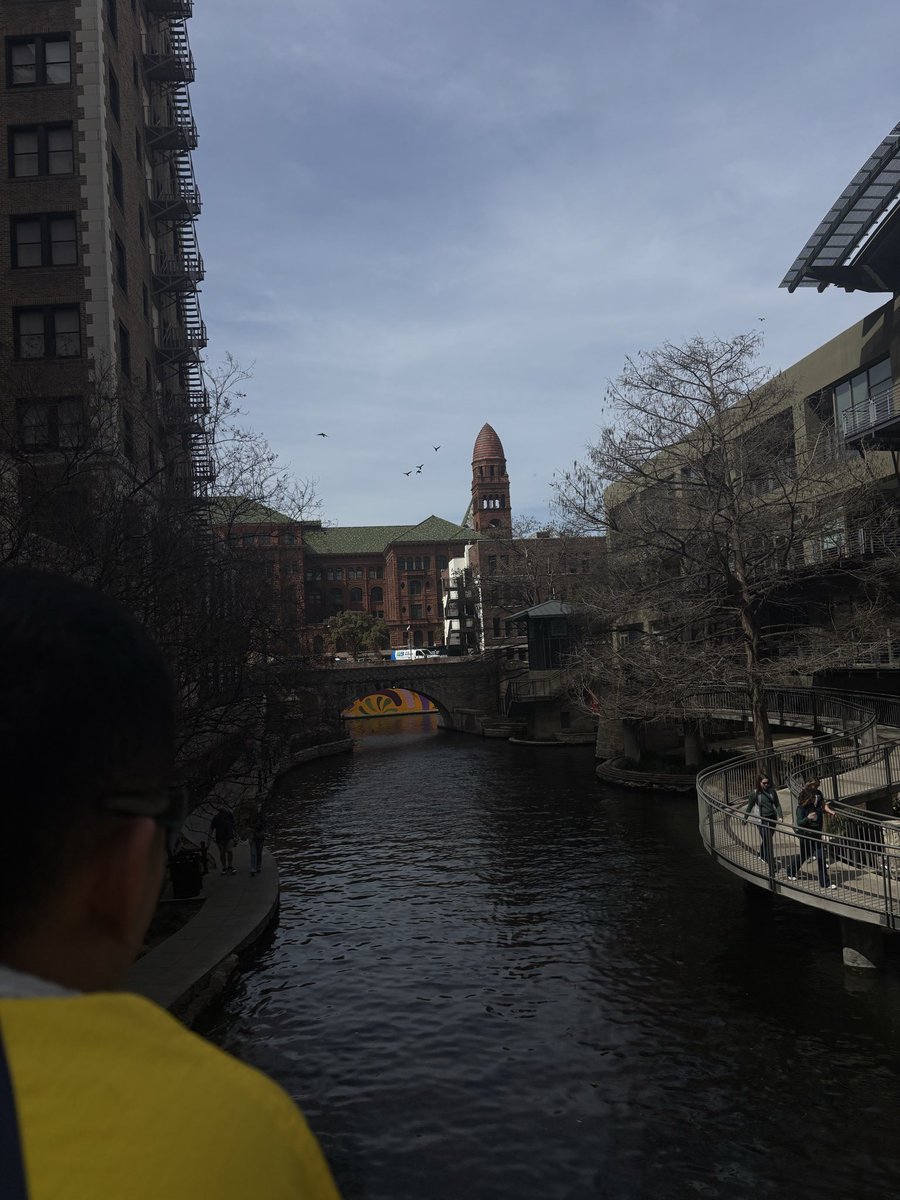 je ne sais quoi tweet media