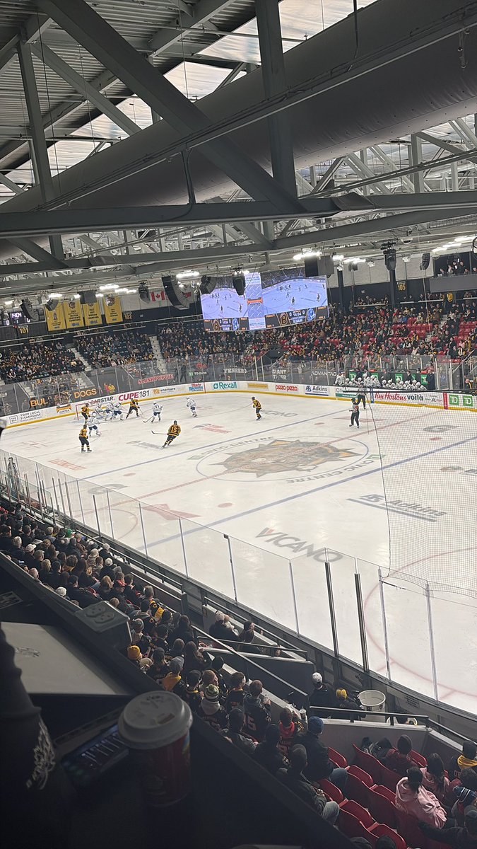 What a view for following Attack live updates this evening!  📞 📱 🖥️ 🤖