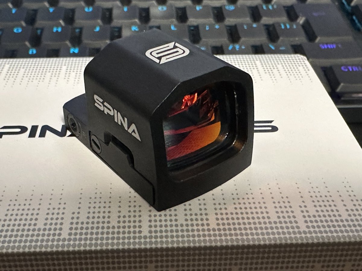 GunBlue48's tweet photo. SPINA OPTICS NEX-Xが着弾！！

密閉型ドットサイト
7075アルミニウム
IPX7
3MOA
で約25000円
なかなか良いと思う☺️ https://t.co/kDQxqBEoWq