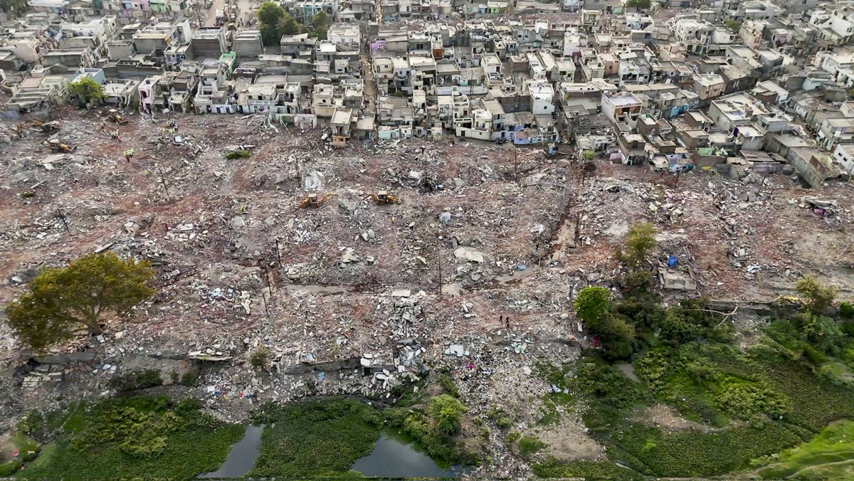 Demolition drive ends in Rajkot, 1489 houses razed.