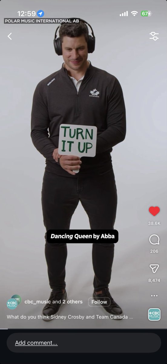 can't stop thinking about the medial compartment of sidney crosbys thighs . god what a beautiful specimen