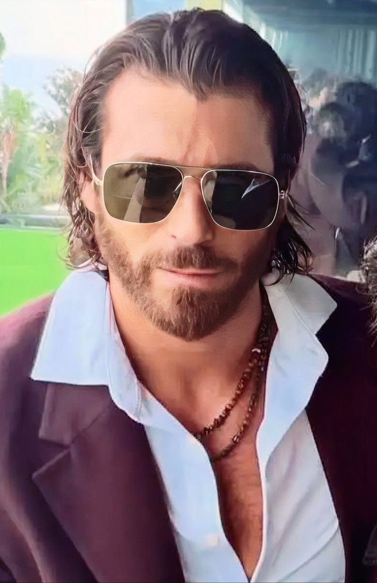 Hola YAMANAS 
Tengan un gran Jueves 
🧡🦋🧡🧡🦋🧡🧡🦋🧡

"NO SE TRATA DE ENTENDER LA VIDA, SINO DE VIVIRLA"

#CanYaman
#ElTurco  
#Sandokan