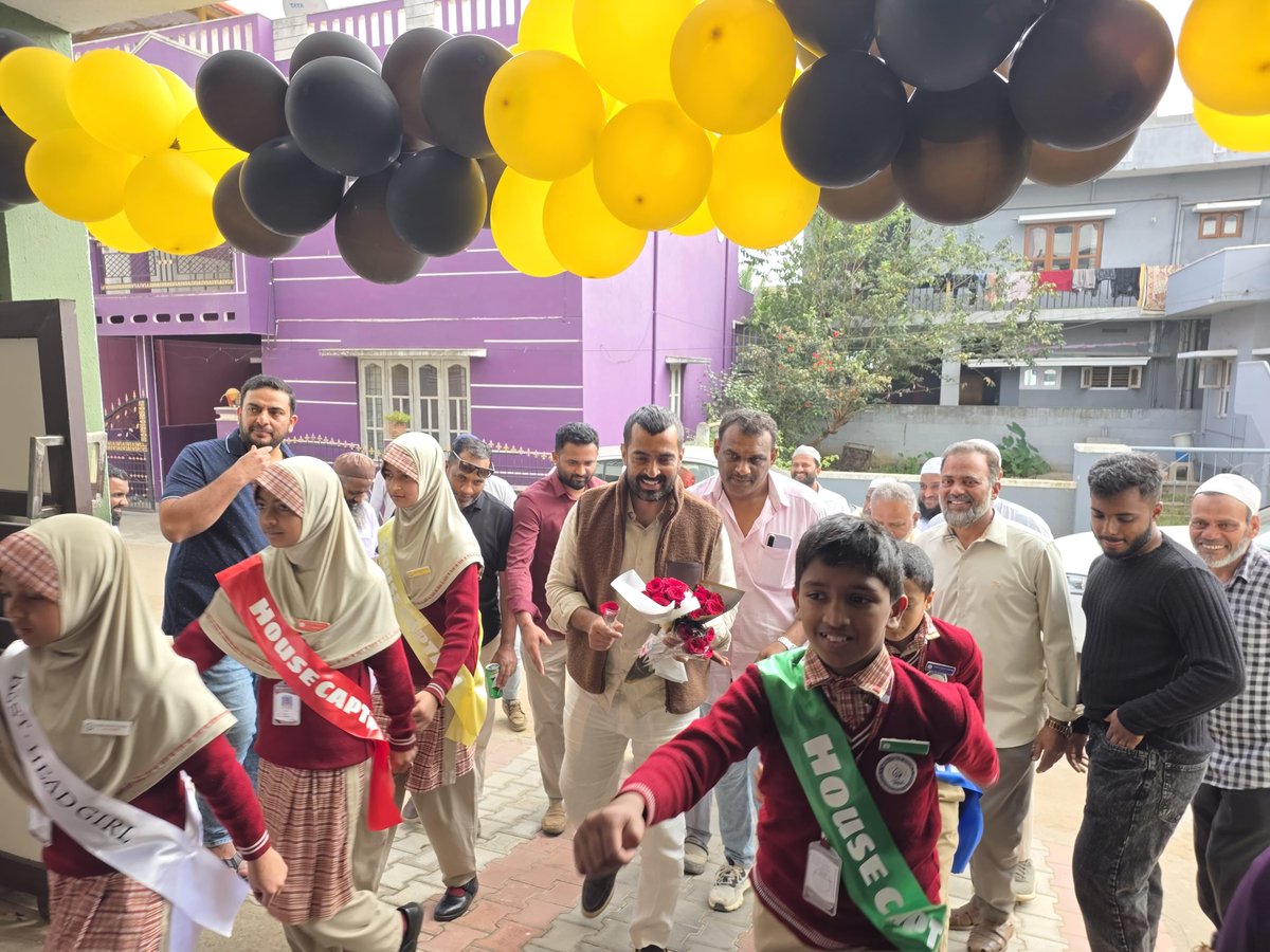 GowdaMantar's tweet image. ಕುಶಾಲನಗರ ಪಟ್ಟಣದ ತಖ್ವಾ ಪಬ್ಲಿಕ್ ಶಾಲೆಯಲ್ಲಿ ಆಯೋಜಿಸಲಾಗಿದ್ದ ಕಾರ್ಯಕ್ರಮದಲ್ಲಿ ಭಾಗವಹಿಸಿ ಶುಭ ಹಾರೈಸಿದ ಕ್ಷಣಗಳು.

#kushalnagar #kodagu #madkeri