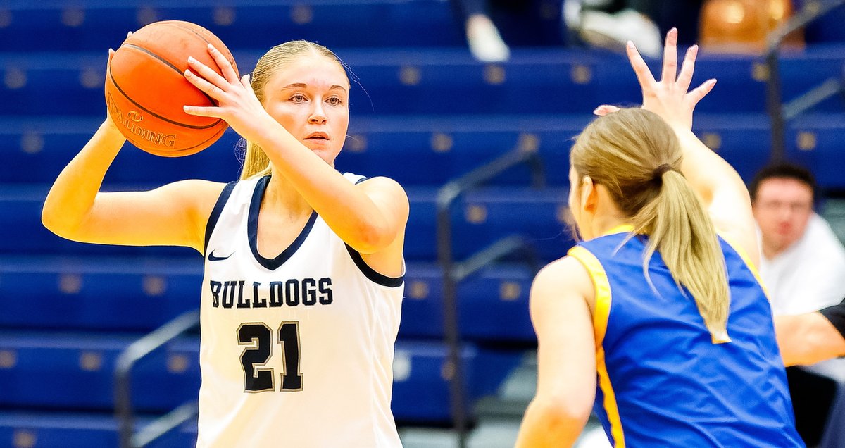 cunebulldogs's tweet photo. 🏀 | @CUNEwbb RECAP: Dawgs cannonball on Chargers in quarterfinal blowout - https://t.co/FqLGfqXKhY