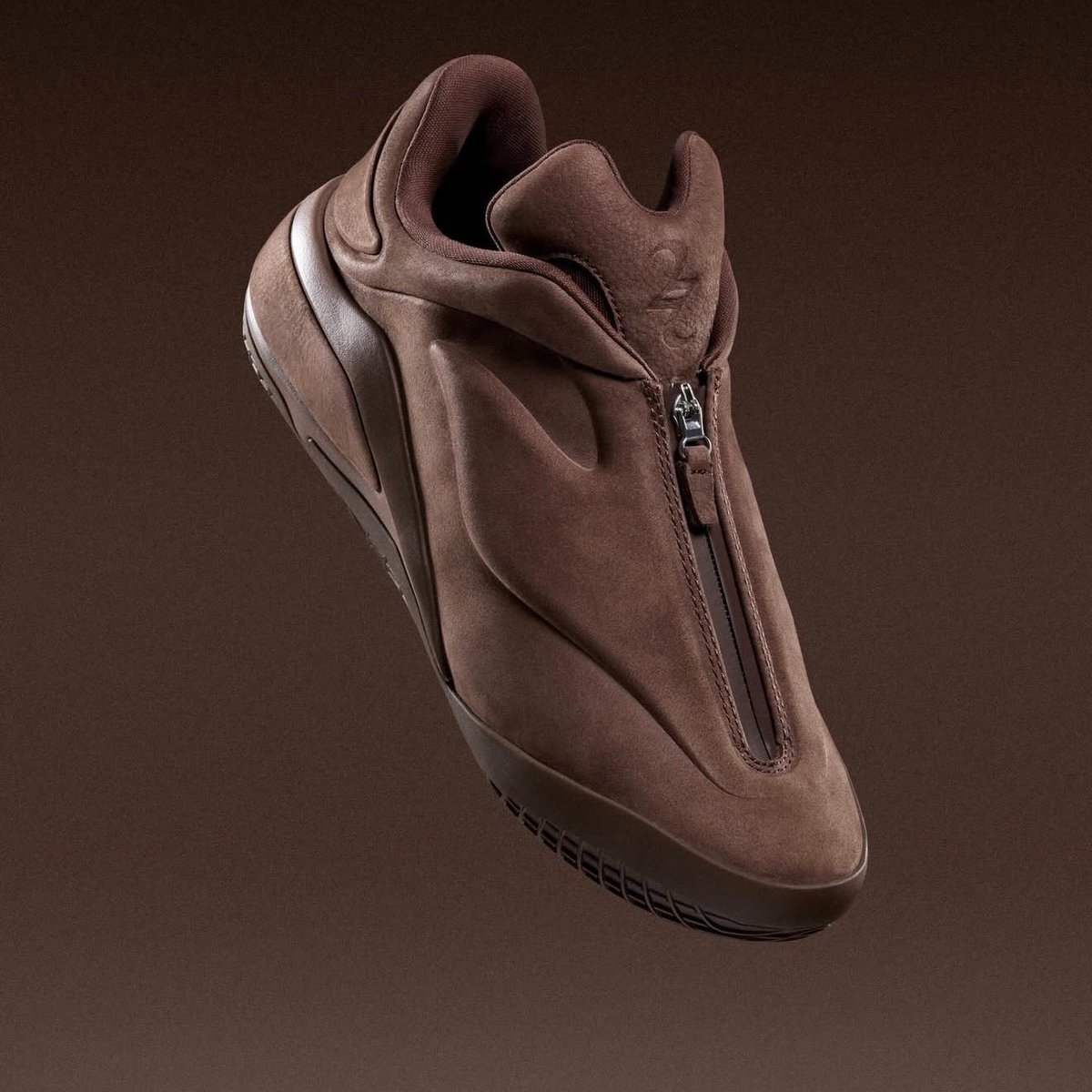 SNKR_TWITR tweet media