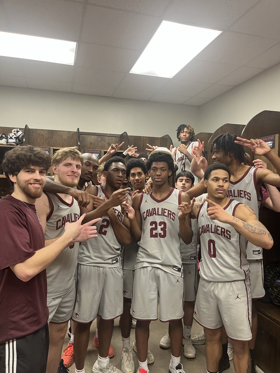 CoachCajunMoore's tweet photo. Hardest worker for today’s win went to #23 Darnell Morris @DarnellMorris_ 
huge spark off the bench on both ends of the floor! https://t.co/5nwjSd39Nn