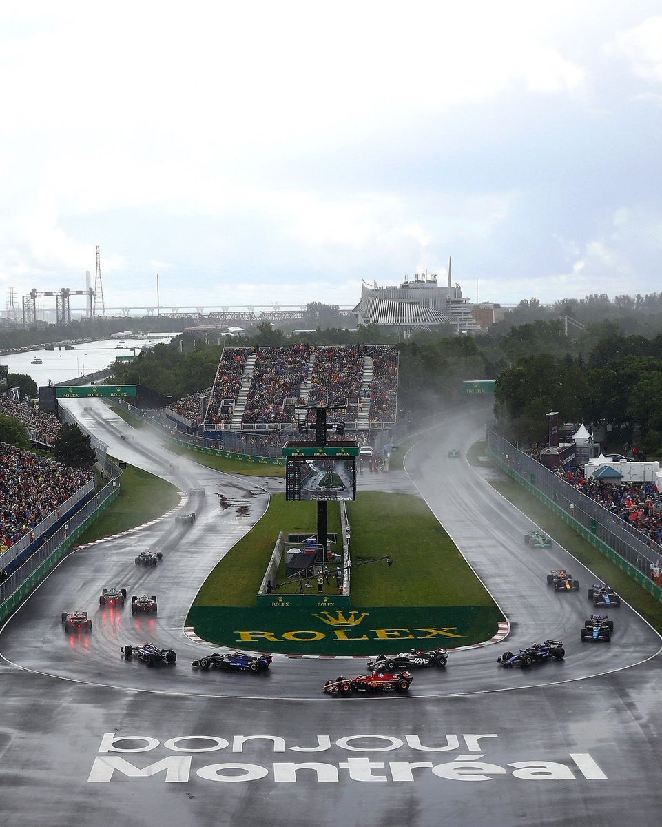 F1 Wallpaper That Goes Hard🏎🏁 tweet media