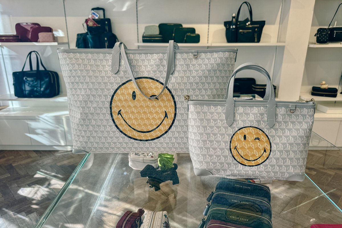 raindrop_lab's tweet photo. Anya Hindmarch The Village in London.
#griii #x100vi #leica https://t.co/la7esRCiBl