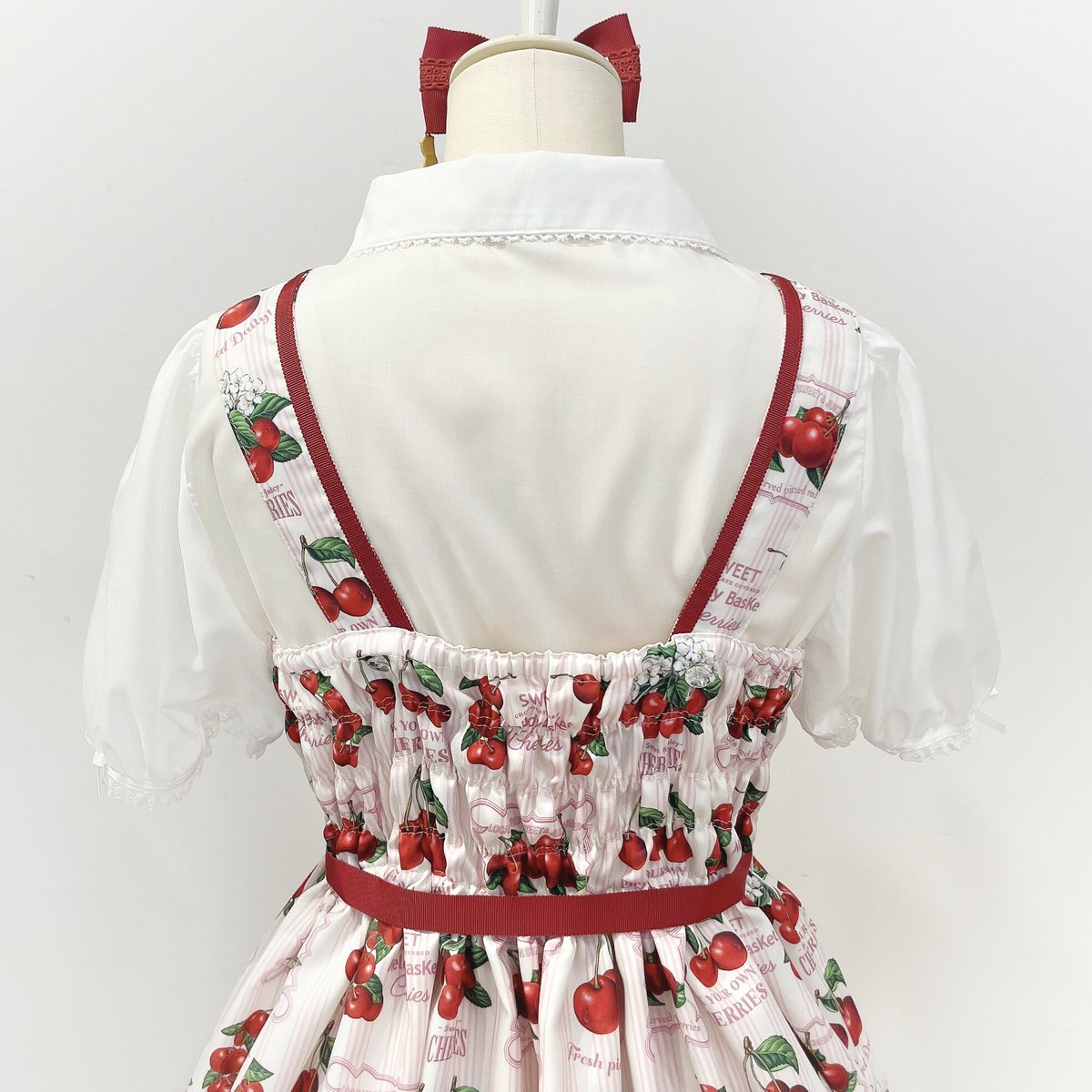 ❤️受注今週末まで❤️ 【Melody BasKet】 Fresh Cherryジャンパー