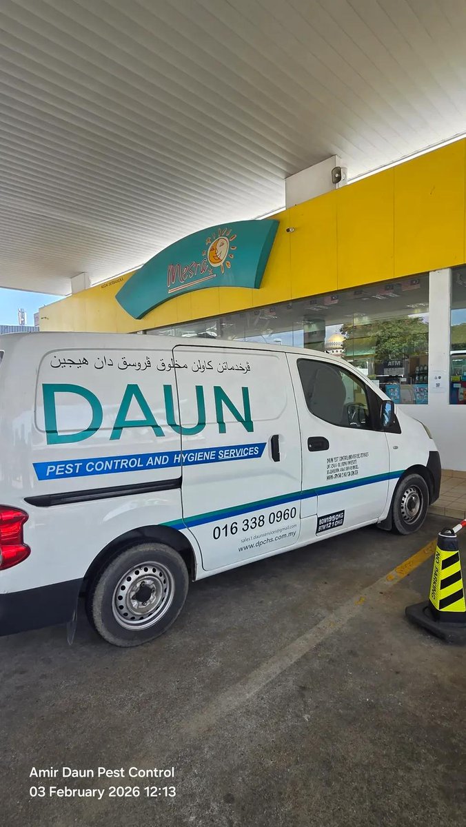 Kesiannya dkt kucing tu 😥💔