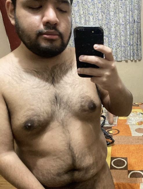 cesargms2's tweet photo. Who wanna see all my nudes? https://t.co/2wYmcyQpSo