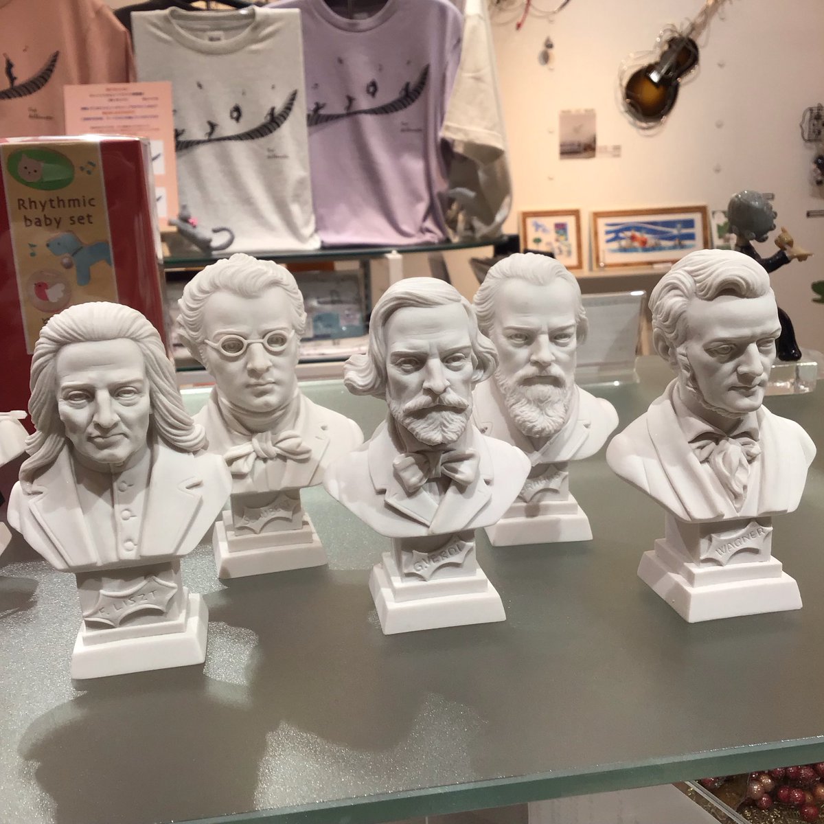 クラシック音楽家の小さな胸像が揃いました🎶 高さ約11cmと小さい
