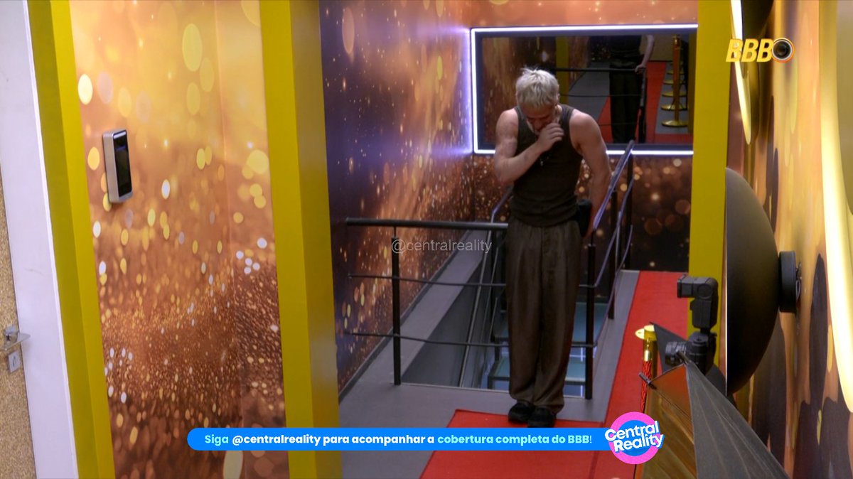 centralreality's tweet photo. Juliano foi chorar no primeiro andar pra ninguém vê-lo #BBB26 https://t.co/6M5TeDvFyI