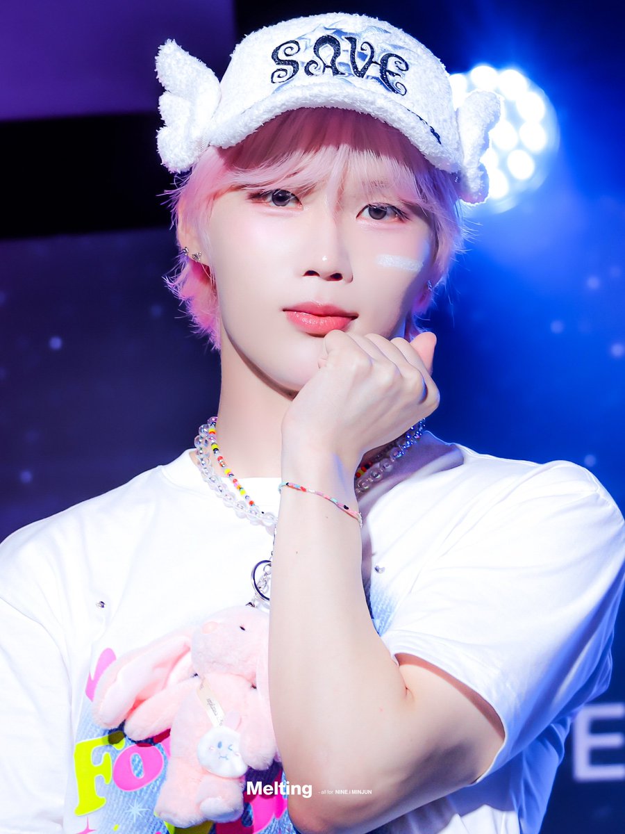 0226MINJUN's tweet photo. ︎𝗛𝗔𝗣𝗣𝗬 𝗠𝗜𝗡𝗝𝗨𝗡 𝗗𝗔𝗬︎ 🤍

#냥냥쭈니의생일_추키팡키냥
#NINEi #나인아이 #ナインアイ
#MINJUN #민준 #ミンジュン
#마음을여는하나의열쇠 https://t.co/STQ0BdjSWw