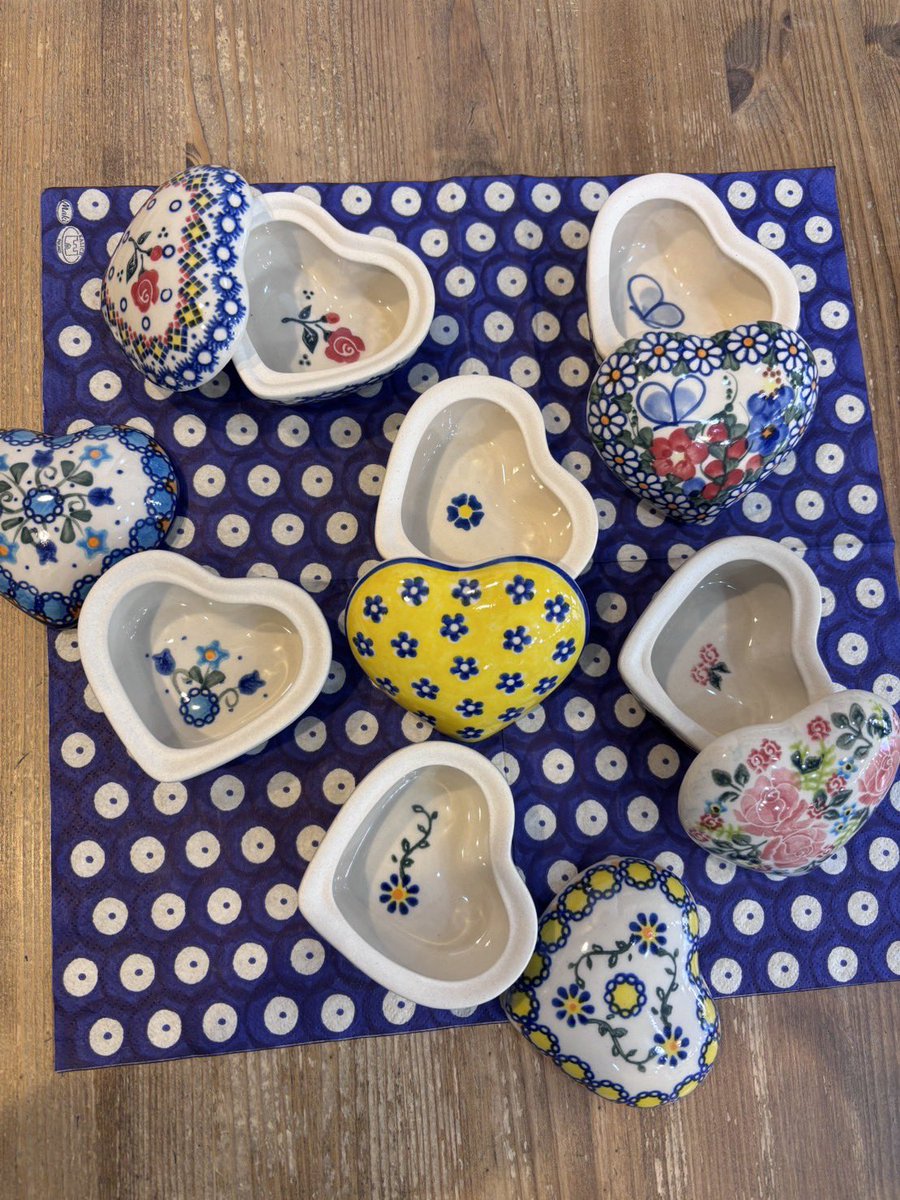 神戸直営店。ハートボックス。アクセサリーや、お薬入れに