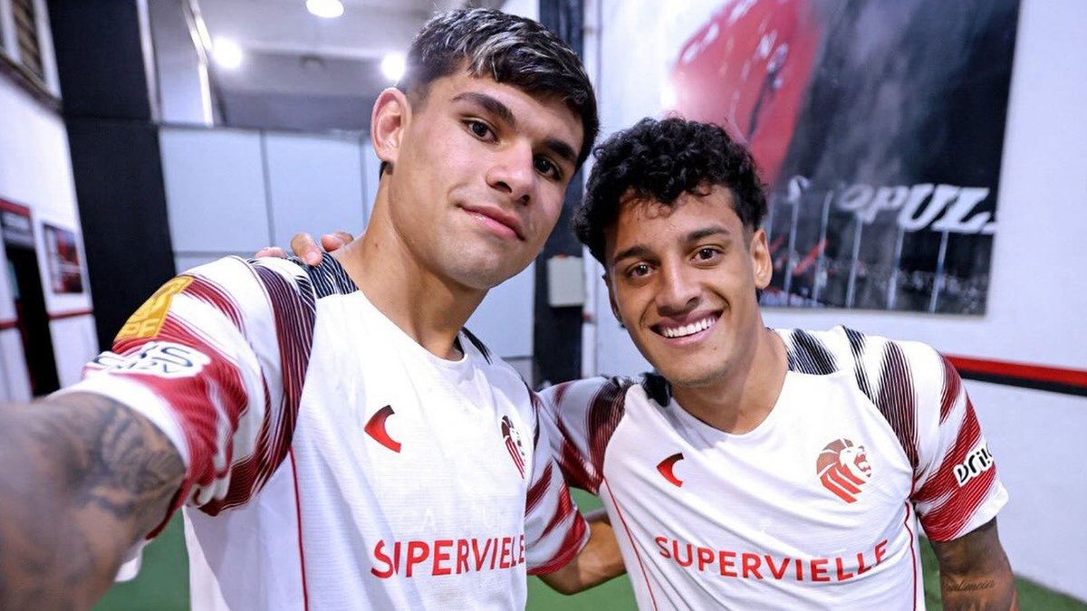 EDLPartidos's tweet photo. Newells 0 - 2 Estudiantes
https://t.co/wcYbKaB8kw
#EDLP https://t.co/2eDopi4vMk