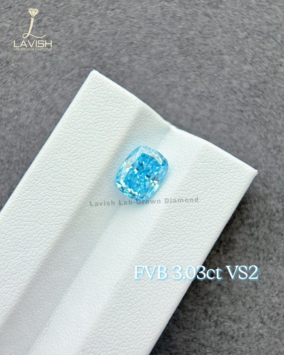lavishlabgrown's tweet image. (260226A)
3.03 carats of ocean brilliance 💙✨
FVB 3.03CT VS2 bold, rare, unforgettable.

📩 DM for availability &amp;amp; pricing
🌐 lavishlabgrowndiamond.com
📱 +91 94848 41948

#LavishDiamonds #LabGrownLuxury #FancyVividBlue #CushionCut #StatementStone