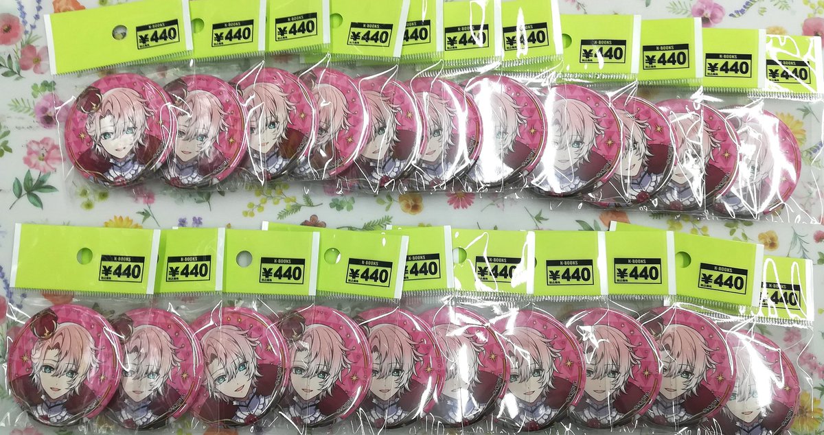 商品紹介】 『クロノヴァ』 甘夢れむさんの缶バッジ ◇VOISING STORE