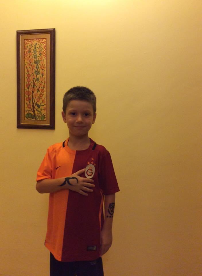 Bu çocuğun adı #OğuzArdaSel❗️

8 Temmuz #CorluTrenKatliamı nda öldürüldü!

Bugün 2784 gün oldu.
Adaleti sağlanmadı!

Adını da yüzünü de iyi EZBERLE!

<a href="/TCDDemiryollari/">TCDD-Türkiye Cumhuriyeti Devlet Demiryolları 🇹🇷</a> <a href="/TCDDTasimacilik/">TCDD Taşımacılık</a> <a href="/UABakanligi/">T.C. Ulaştırma ve Altyapı Bakanlığı</a> <a href="/BY/">Binali Yıldırım</a> <a href="/ahmetarslan36/">Ahmet ARSLAN</a> <a href="/Mcahidturhan/">Mehmet Cahit Turhan</a> <a href="/akaraismailoglu/">Adil Karaismailoğlu</a> <a href="/adalet_bakanlik/">T.C. Adalet Bakanlığı</a> <a href="/RTErdogan/">Recep Tayyip Erdoğan</a>