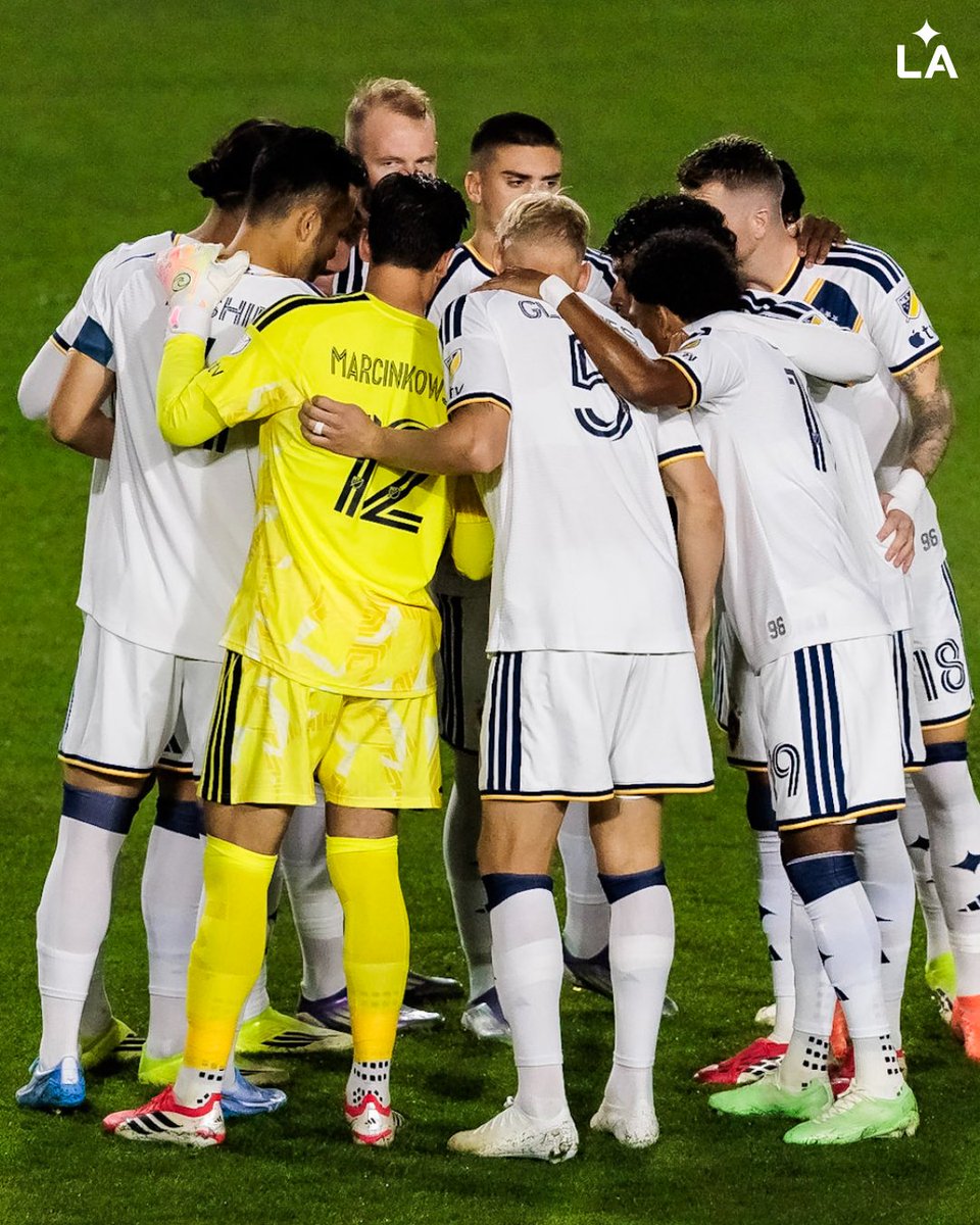 Stills from the first half 📸