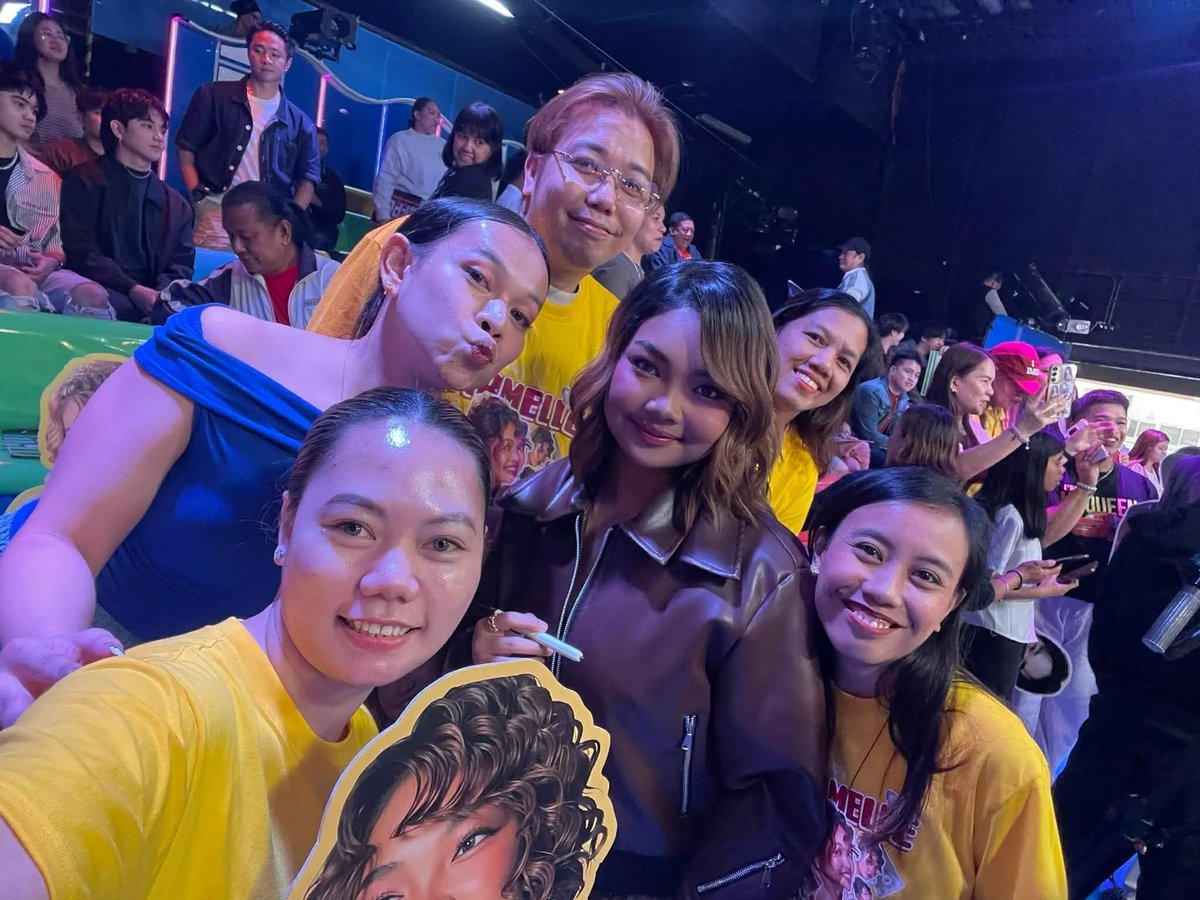 𝗦𝗜𝗚𝗡𝗘𝗗!

Thank you again, Carmellites, for representing our <a href="/TeamCarmelleOFC/">𝐓𝐄𝐀𝐌 𝐂𝐀𝐑𝐌𝐄𝐋𝐋𝐄 𝐎𝐅𝐅𝐈𝐂𝐈𝐀𝐋 👑</a>; your support for Lite is priceless. Marami tayong dapat abangan kay Carmelle this year of 2026.

CARMELLE ON ITS SHOWTIME