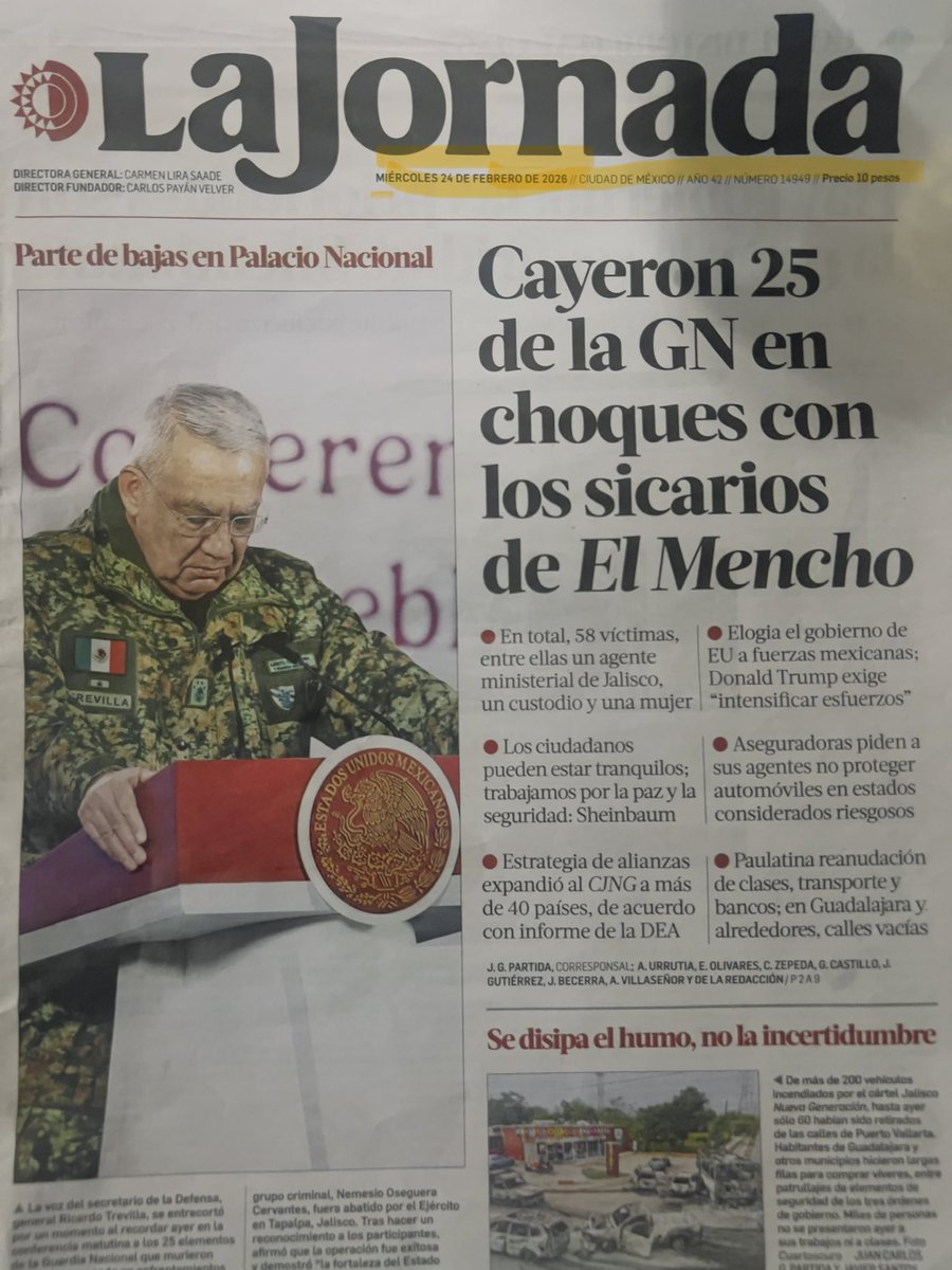 ruilo38's tweet photo. Qué onda cómo ven que la jornada se equivocó en la fecha del día de la bandera , aunque hicieron luego fe de erratas el día siguiente , como tanta gente que revisa, no se dio cuenta @LaJornada @lajornadaonline https://t.co/vf3z4hKWVY