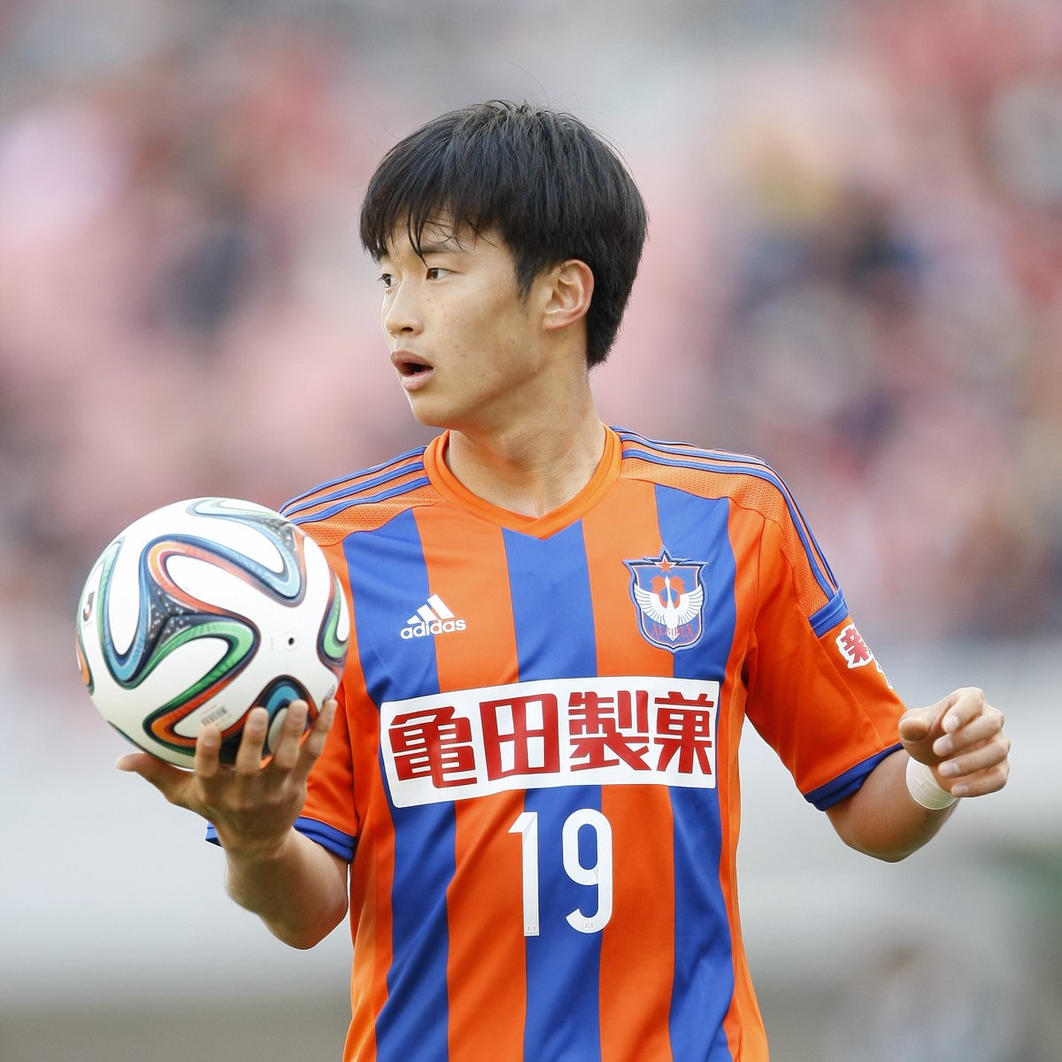 👚キムジンス選手のユニフォームがリターン品に🧡 ー未来につなぐ