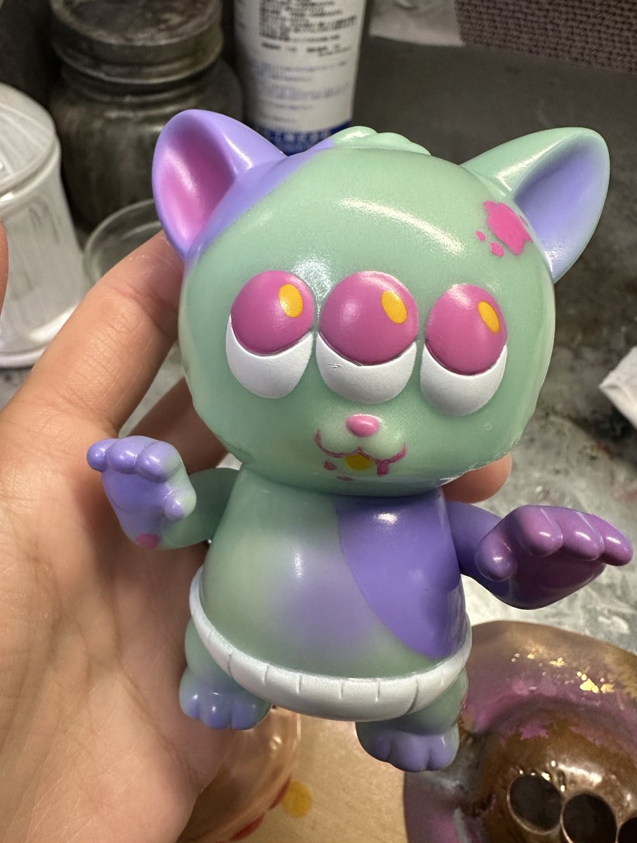 ゾンビカラーGID ver.💚 染め→塗装→筆塗り こだわって製作しました