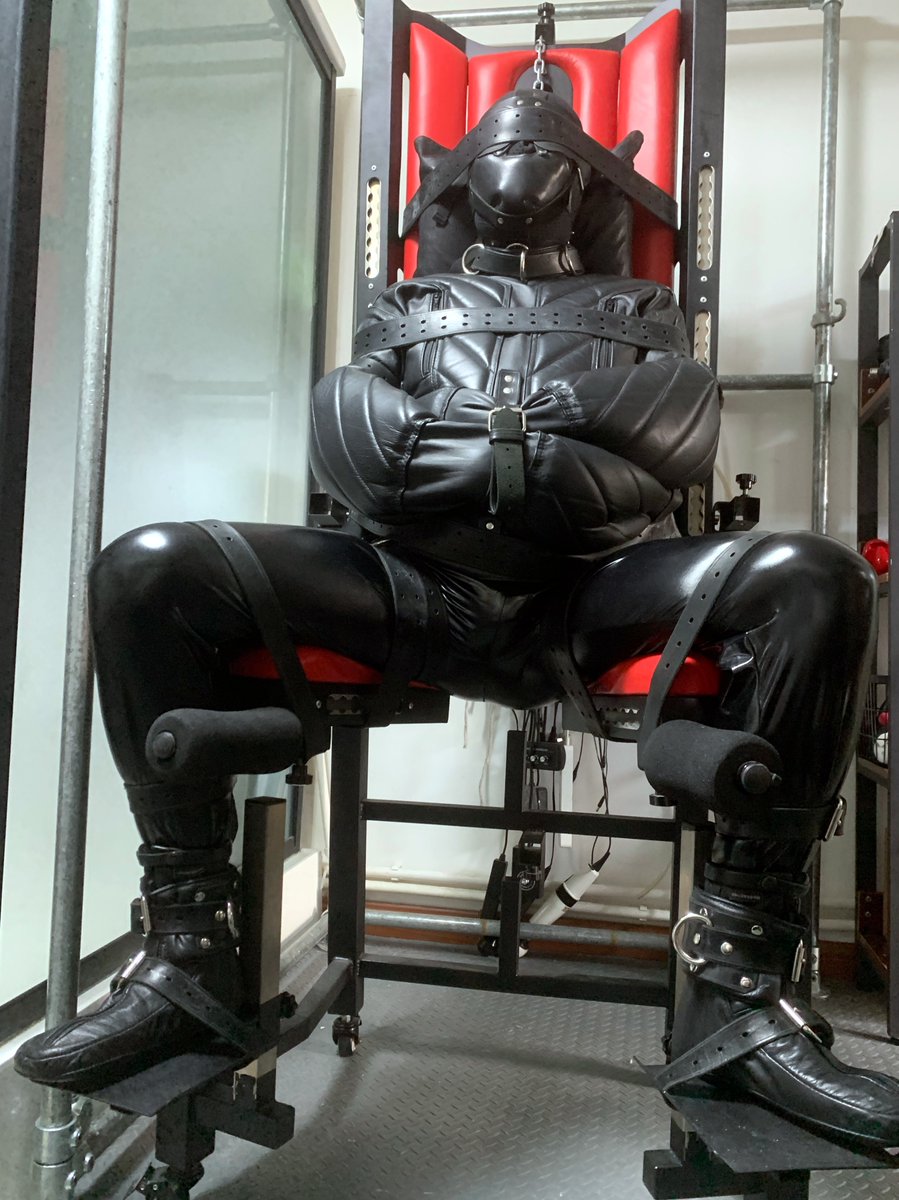 SBondage tweet media