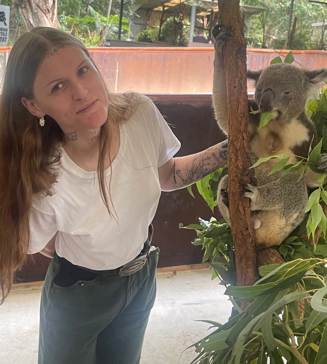 ethel cain with a koala