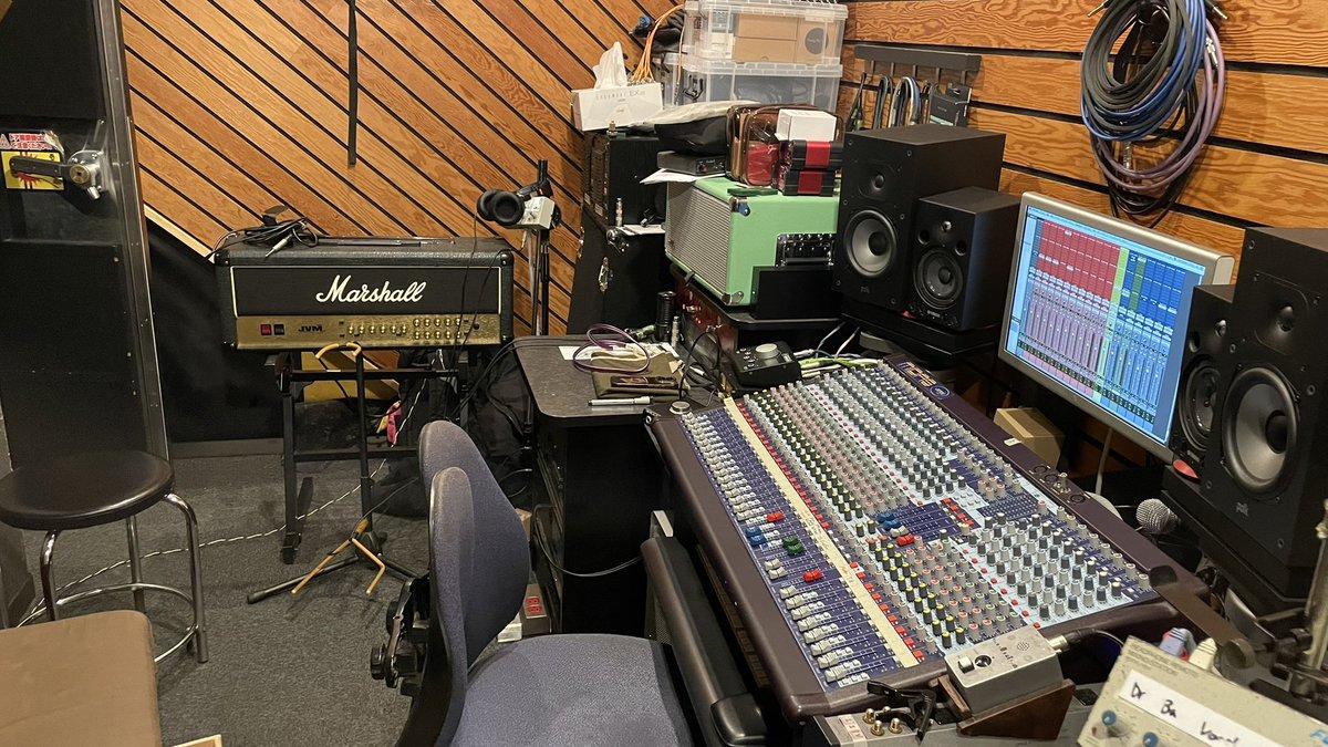 The Rowans tweet media