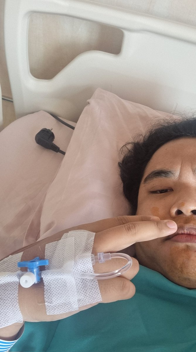 F♯ A♯ ∞ tweet media