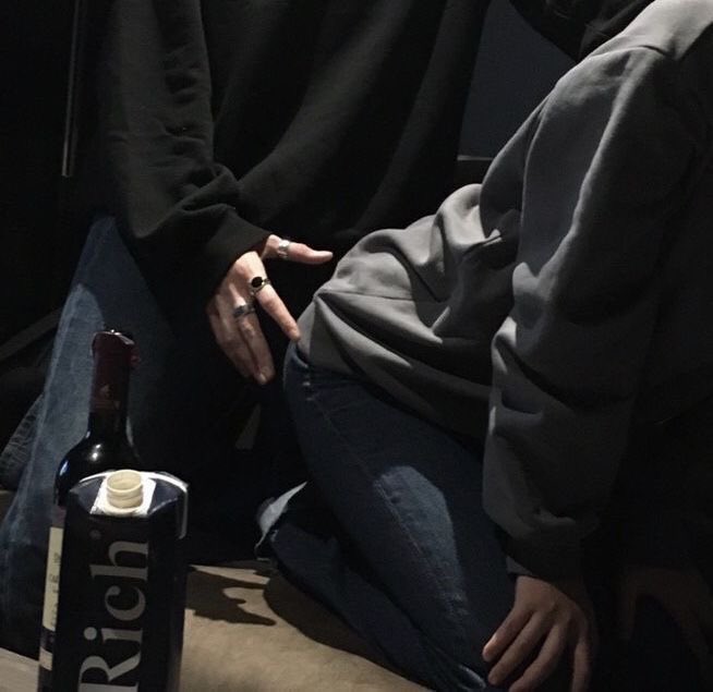 <a href="/ttotito_/">lotty</a>  🤍 no puedo no dejar de tocarlo.