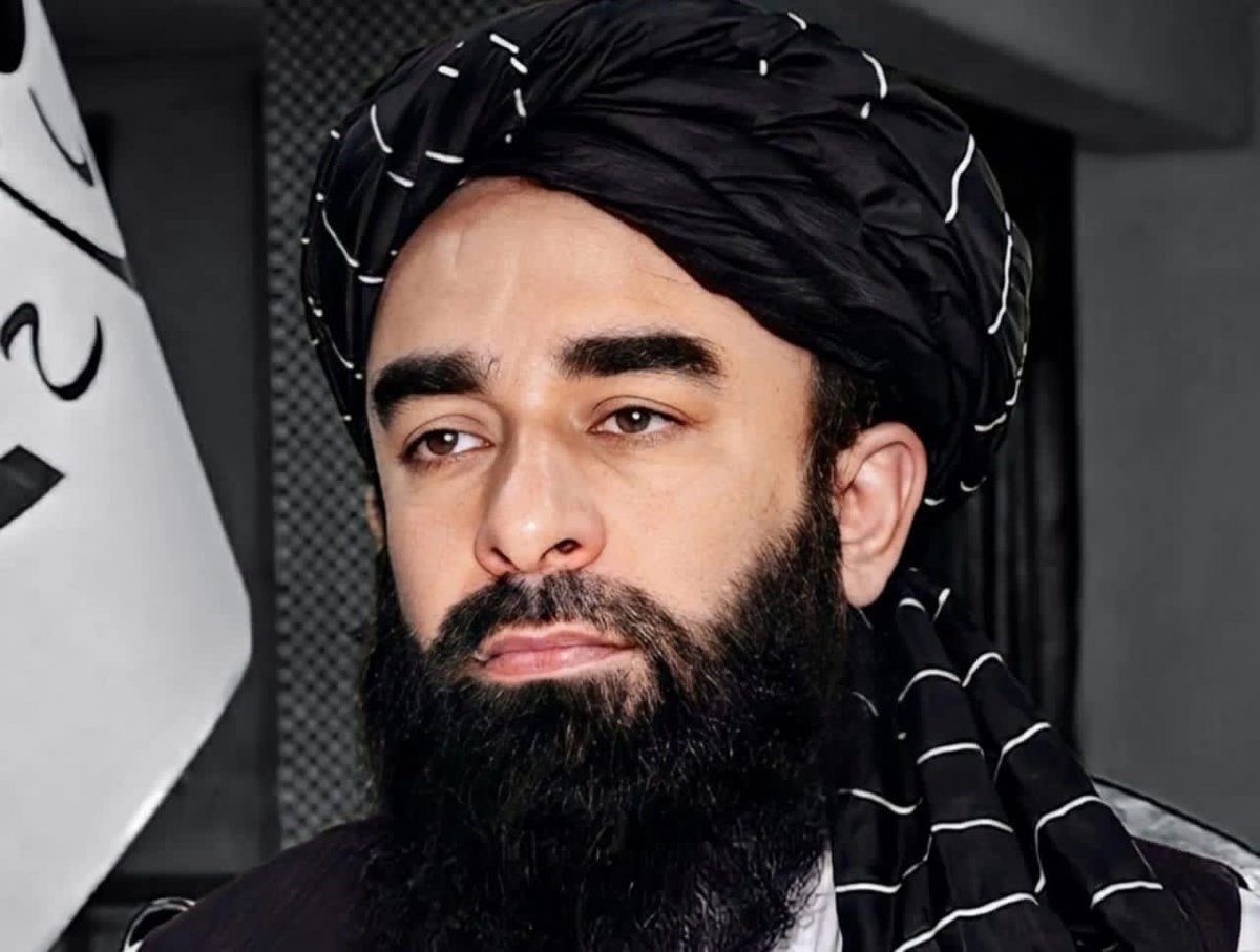 د ا.ا.ا ویاند مولوي ذبیح‌الله مجاهد له العربیه خبري شبکې سره ځانګړې مرکه!

پاکستان به د خپل «شرمونکي» برید ځواب ترلاسه کړي.

د اسلامي امارت ځواب «محرمانه» او دغه ځواب به پوځي بڼه ولري.

د افغانستان پر ملي حاکمیت هر ډول تېری به له مناسب غبرګون سره مخ شي.