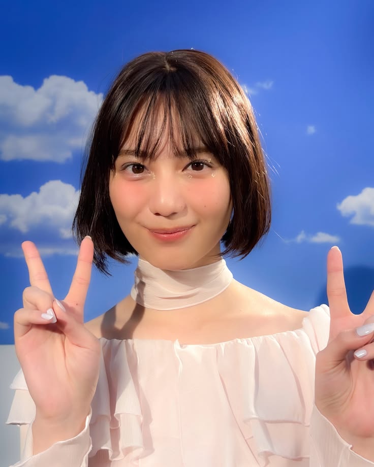 日向坂46】小坂菜緒さんのボブ（non・no）オフショット！？