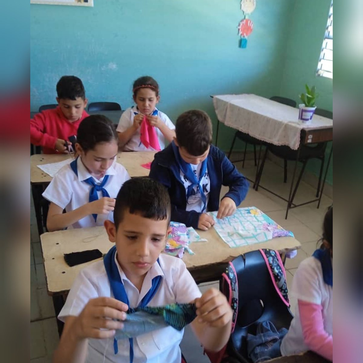 Odalys83356874's tweet photo. La clases de Educación Laboral desarrollan habilidades para las vida.  #CabaiguánEduca #SanctiSpíritusEnMarcha @AlexisLorente74 @DeivyPrezMartn1 @Educacabig @EnriquezMaiquel https://t.co/MbU4pGHcm8