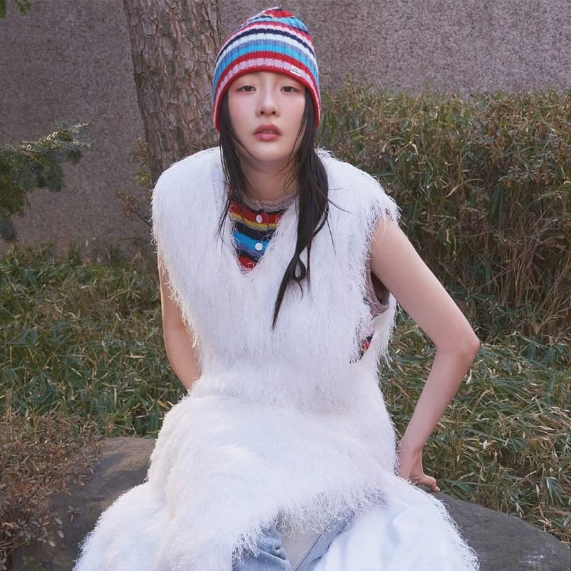 kim minha updates tweet media