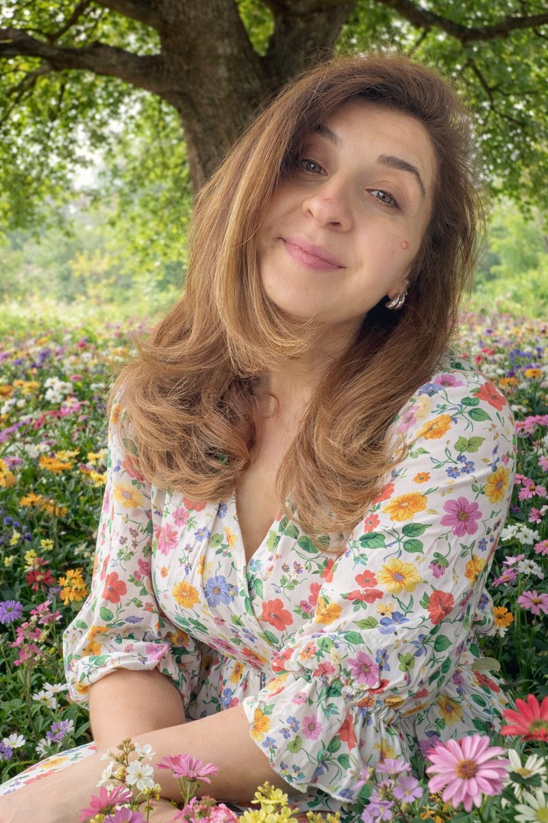 flzaslan35's tweet photo. İçimdeki küçük kız çocuğu,
Cemreler düşsün ruhuna, yüreğine .
Yeniden çiçeklen🌸
İyi ki doğdum ben🍀✨💫 https://t.co/WEq6gRSQUD
