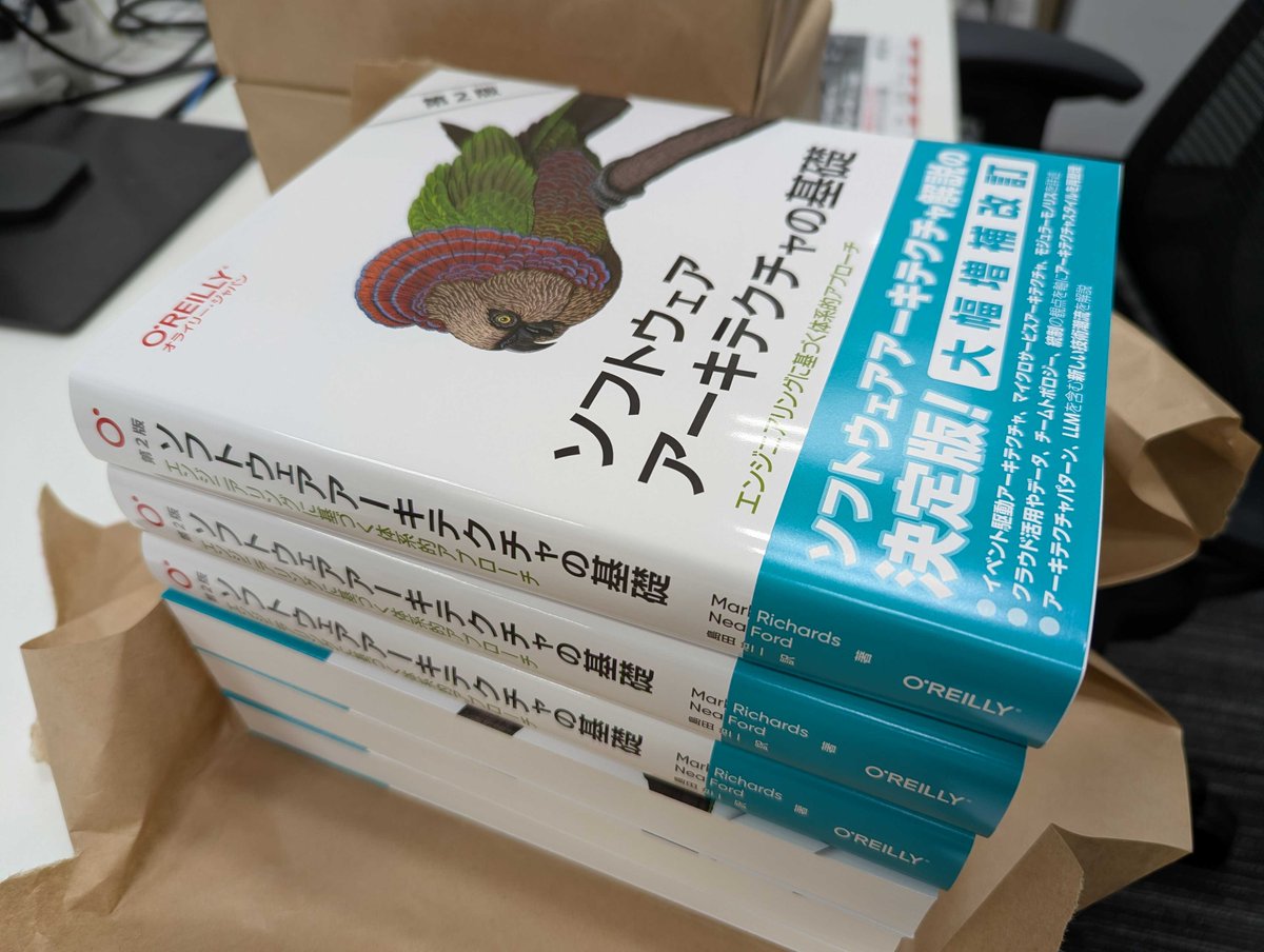 oreilly_japan's tweet photo. 明日2/27(金)からの「Open Source Conference 2026 Tokyo/Spring」では、3/6(金)に発売となる、ベストセラー待望の改訂版『ソフトウェアアーキテクチャの基礎 第2版』の先行販売を行います！
OSCは入場無料、詳細は⬇️からどうぞ！ #osc26tk
https://t.co/ntbJdmllva https://t.co/CideW64x85